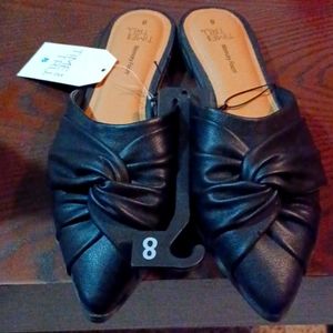 Time and Tru slippers